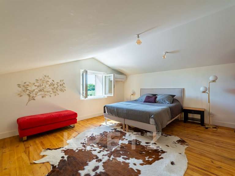 House Nîmes - 5 bedrooms - 270m²