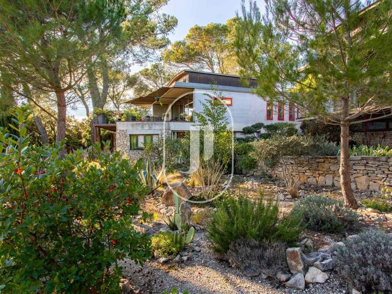 Maison Nîmes - 3 chambres - 225m²