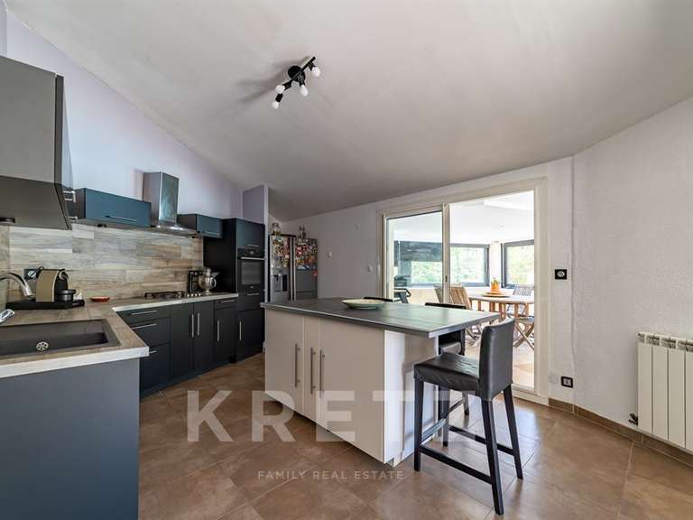 House Nîmes - 4 bedrooms - 200m²