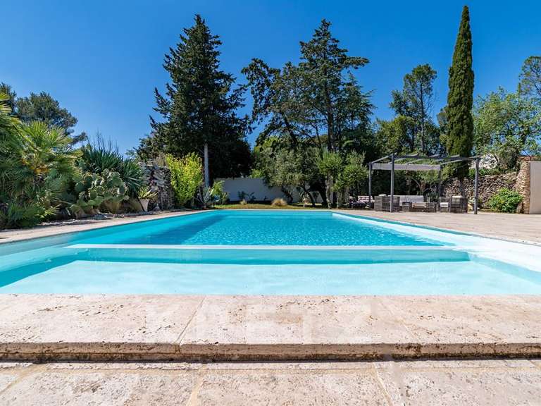House Nîmes - 4 bedrooms - 200m²