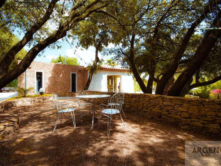 Maison Nîmes - 5 chambres - 185m²