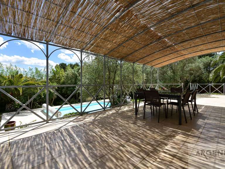 Maison Nîmes - 5 chambres - 185m²