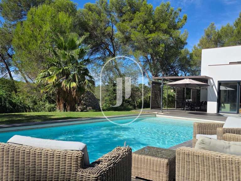House Nîmes - 4 bedrooms - 200m²