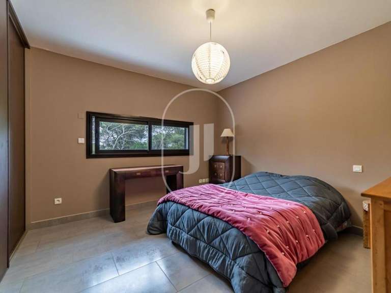 Maison Nîmes - 4 chambres - 200m²