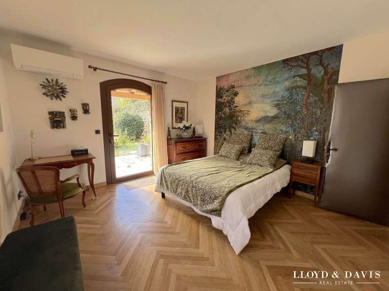 House Nîmes - 7 bedrooms - 275m²