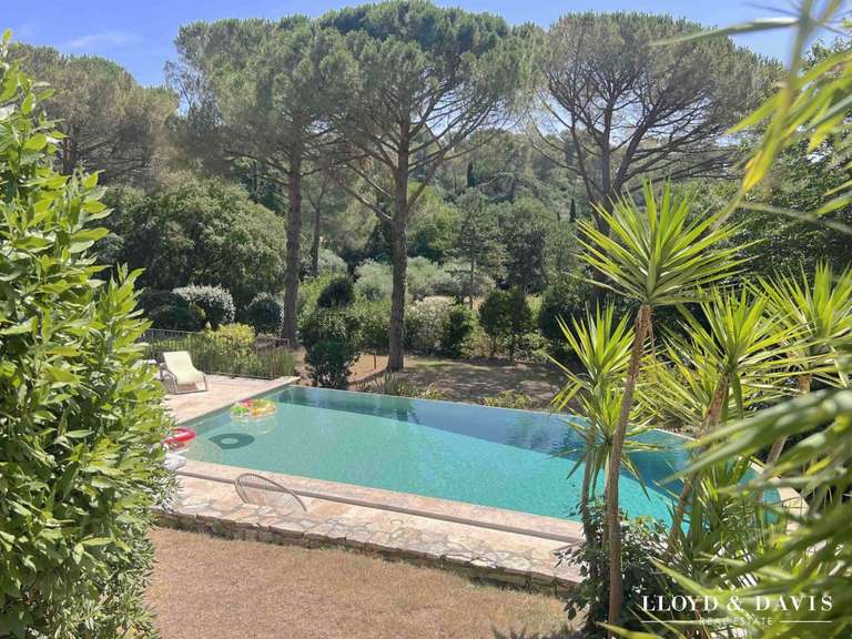 House Nîmes - 7 bedrooms - 275m²