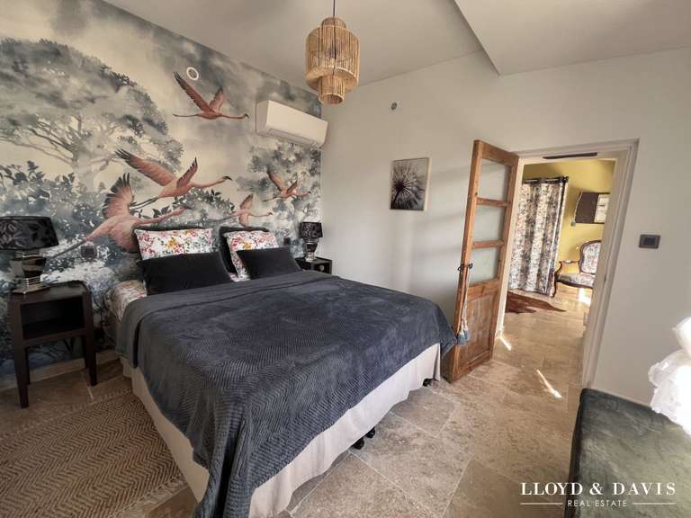 House Nîmes - 7 bedrooms - 275m²