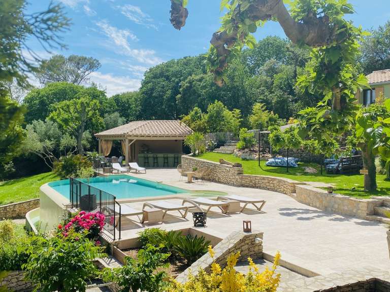 House Nîmes - 7 bedrooms - 275m²