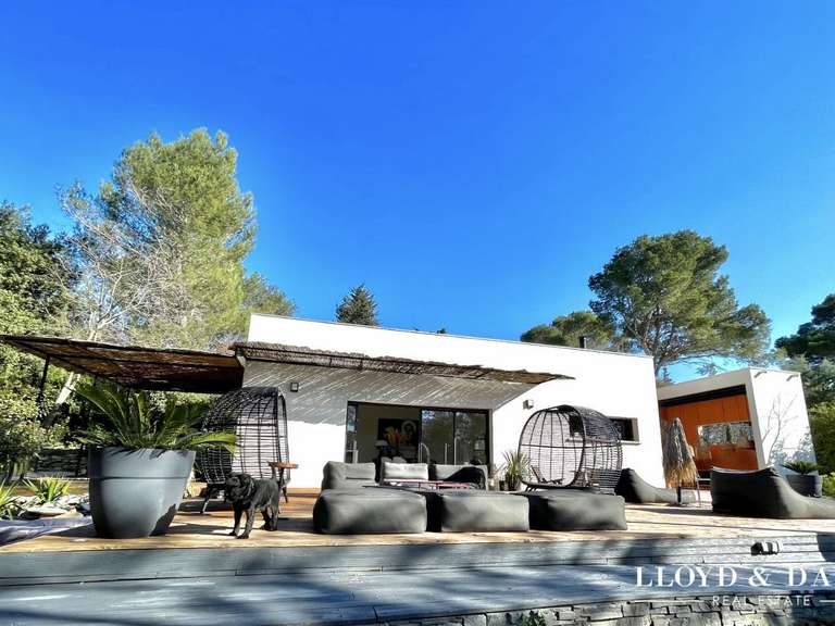 Maison Nîmes - 4 chambres - 191m²