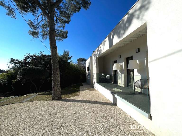 Maison Nîmes - 4 chambres - 191m²