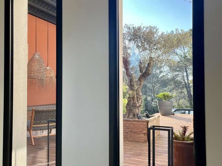 Maison Nîmes - 4 chambres - 191m²