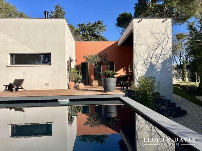 Maison Nîmes - 4 chambres - 191m²