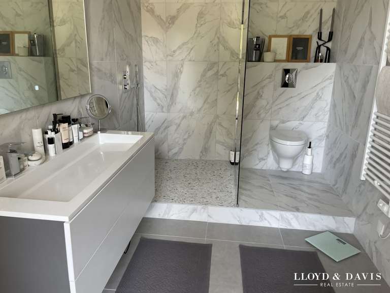 Maison Nîmes - 4 chambres - 191m²