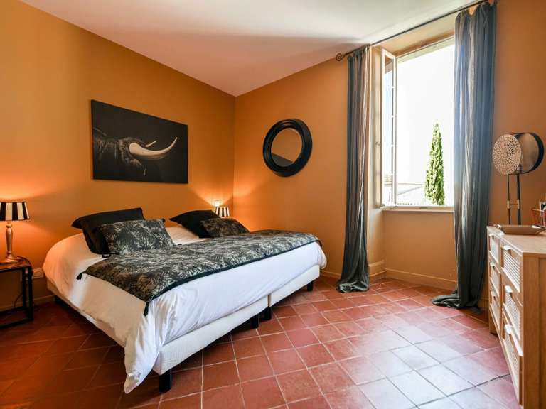 Maison Nîmes - 4 chambres - 478m²