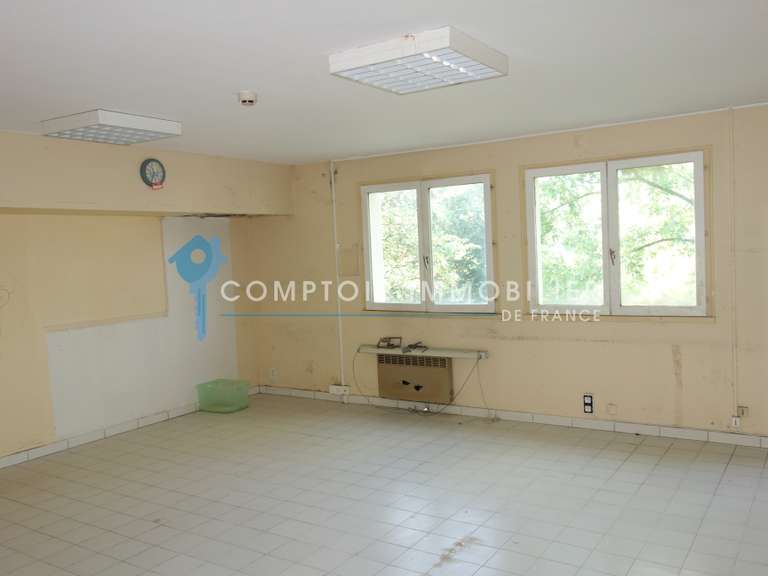 Maison Nîmes - 2300m²