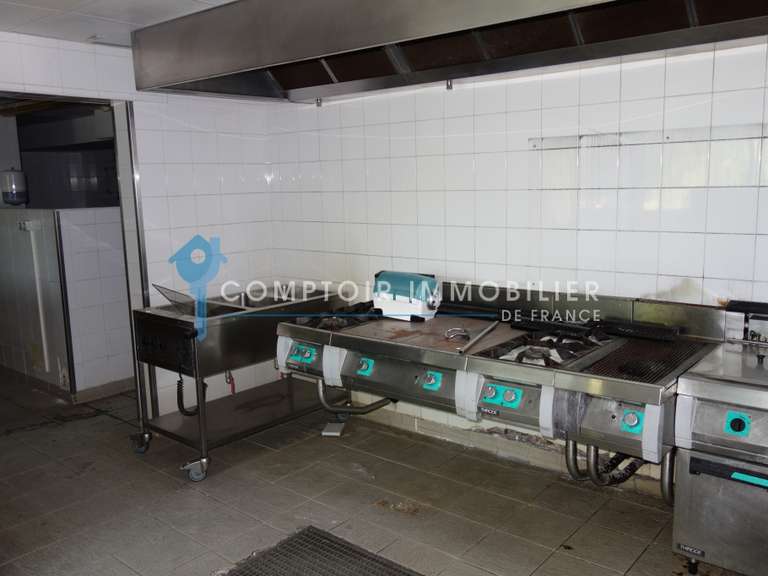 Maison Nîmes - 2300m²