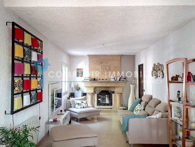 House Nîmes - 13 bedrooms - 409m²