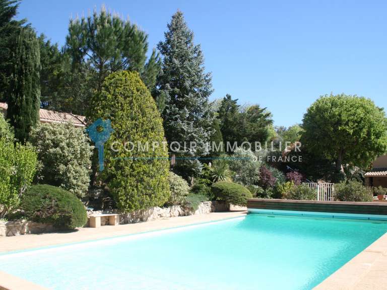 House Nîmes - 13 bedrooms - 409m²