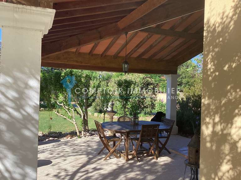 House Nîmes - 6 bedrooms - 230m²