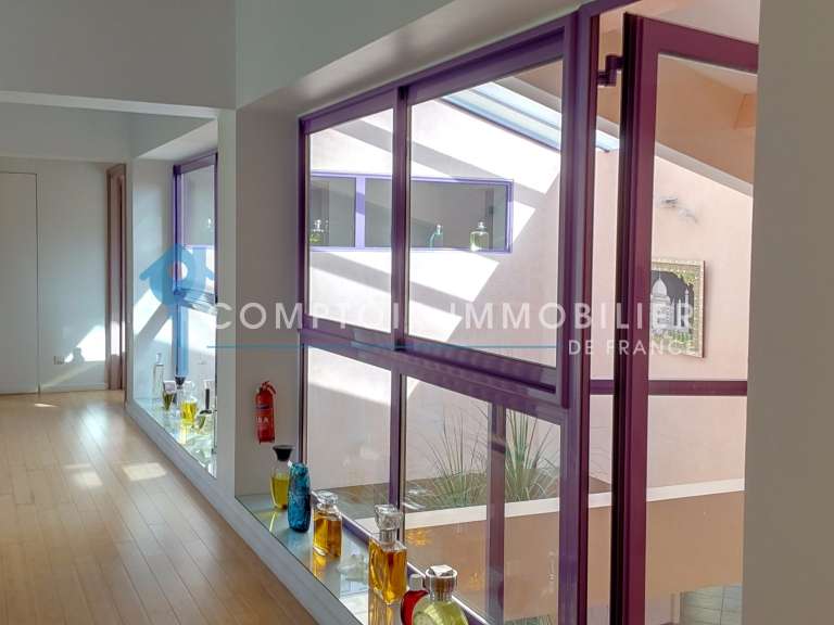 Maison Nîmes - 4 chambres - 295m²