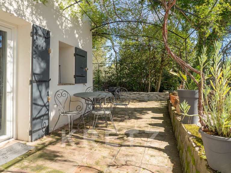 Maison Nîmes - 5 chambres - 360m²