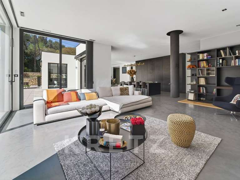 Maison Nîmes - 5 chambres - 360m²