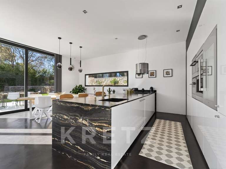 Maison Nîmes - 5 chambres - 360m²