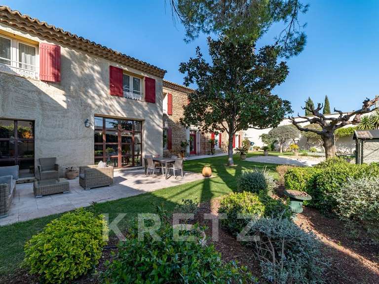 House Nîmes - 4 bedrooms - 283m²