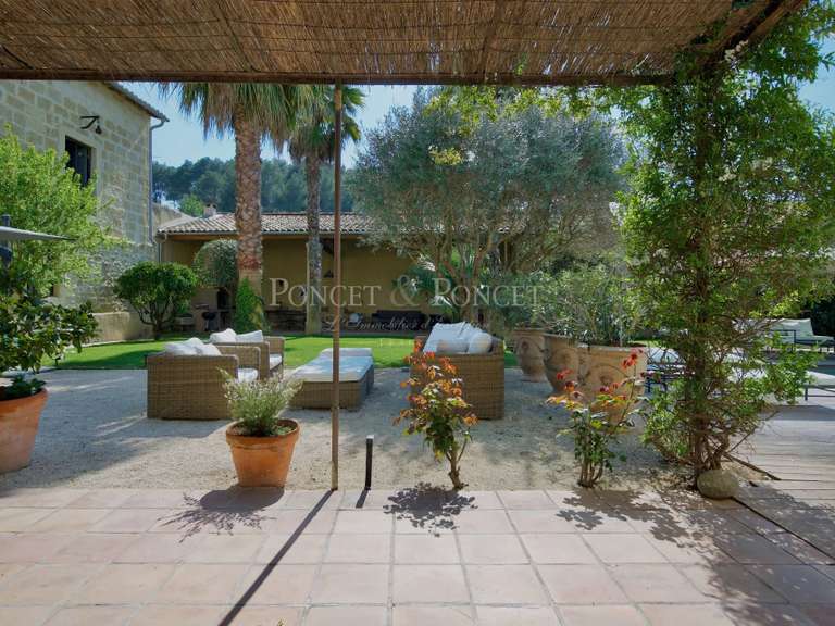 Maison Nîmes - 7 chambres - 730m²