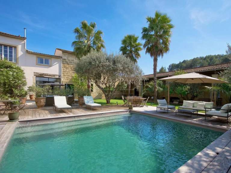 Maison Nîmes - 7 chambres - 730m²