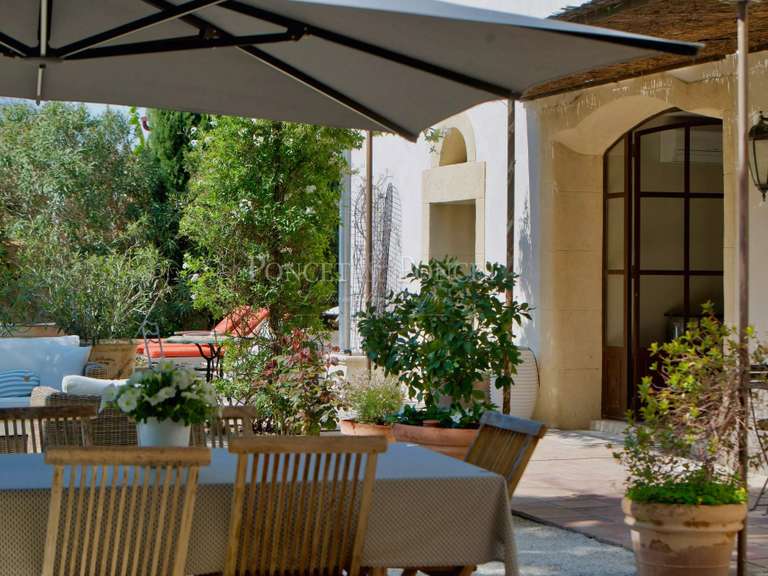 Maison Nîmes - 7 chambres - 730m²