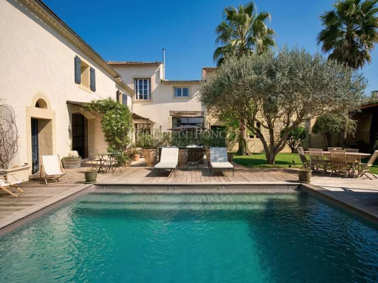Maison Nîmes - 7 chambres - 730m²