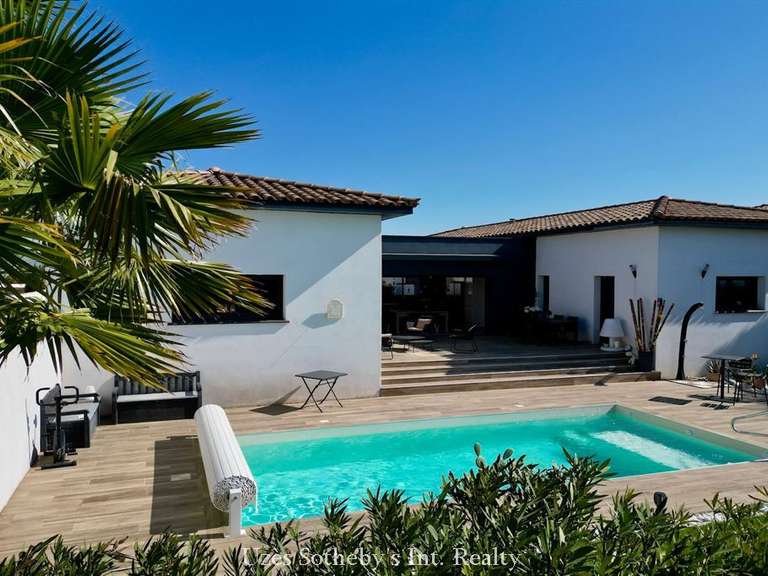 Maison Nîmes - 4 chambres - 160m²