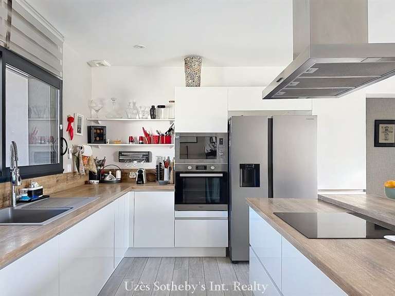 Maison Nîmes - 4 chambres - 160m²