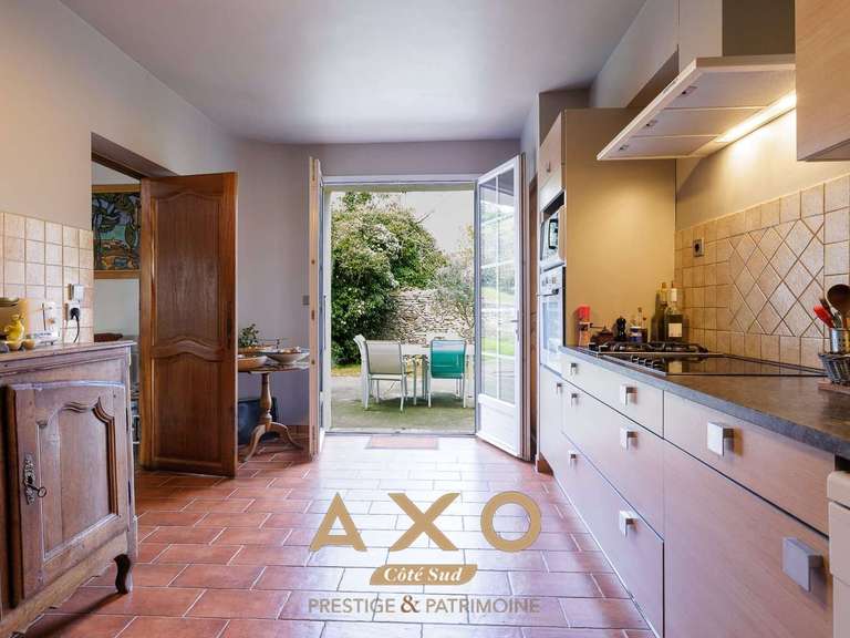 House Nîmes - 5 bedrooms