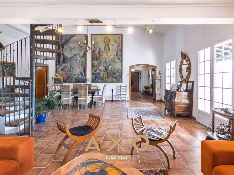 House Nîmes - 5 bedrooms