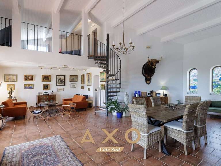 House Nîmes - 5 bedrooms