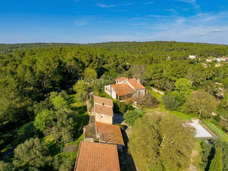 Maison Nîmes - 1 chambre - 250m²