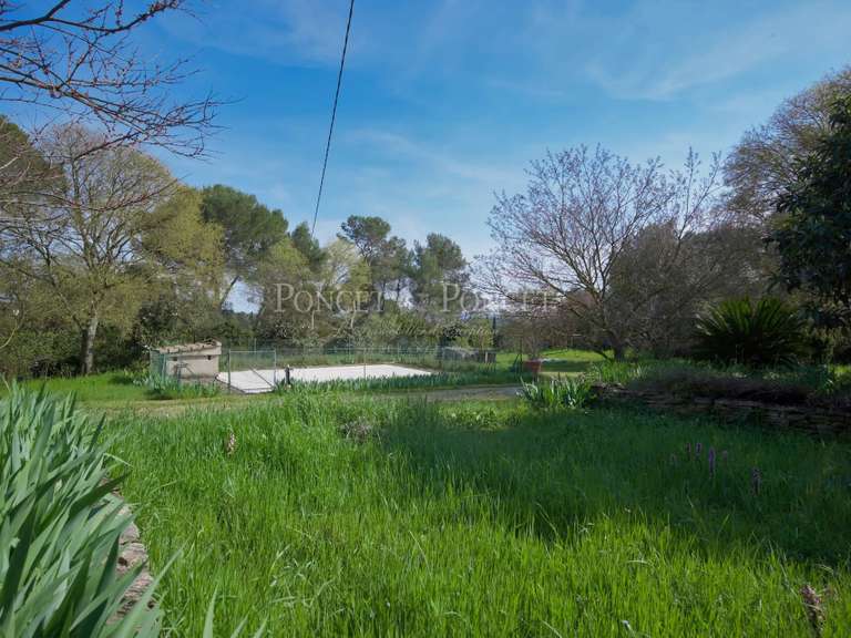 Maison Nîmes - 1 chambre - 250m²