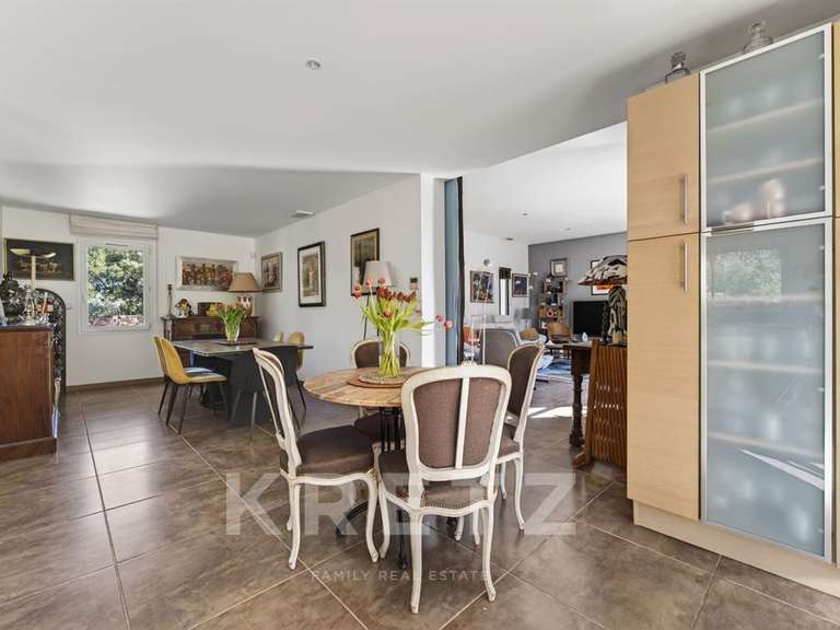 House Nîmes - 5 bedrooms - 223m²