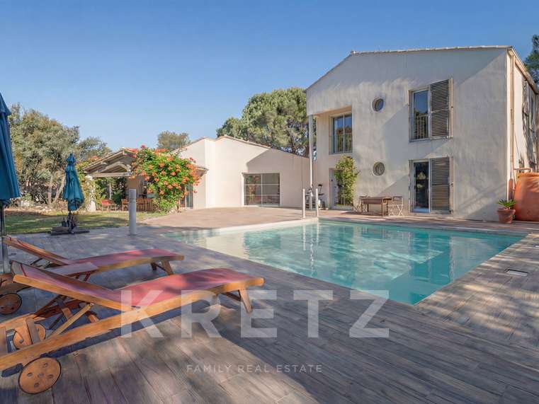 House Nîmes - 5 bedrooms - 223m²