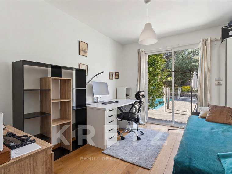 House Nîmes - 5 bedrooms - 223m²