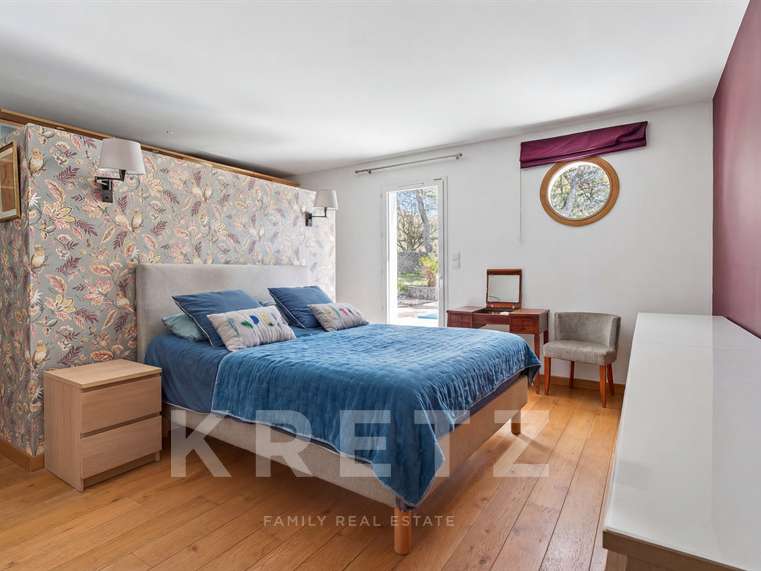 House Nîmes - 5 bedrooms - 223m²