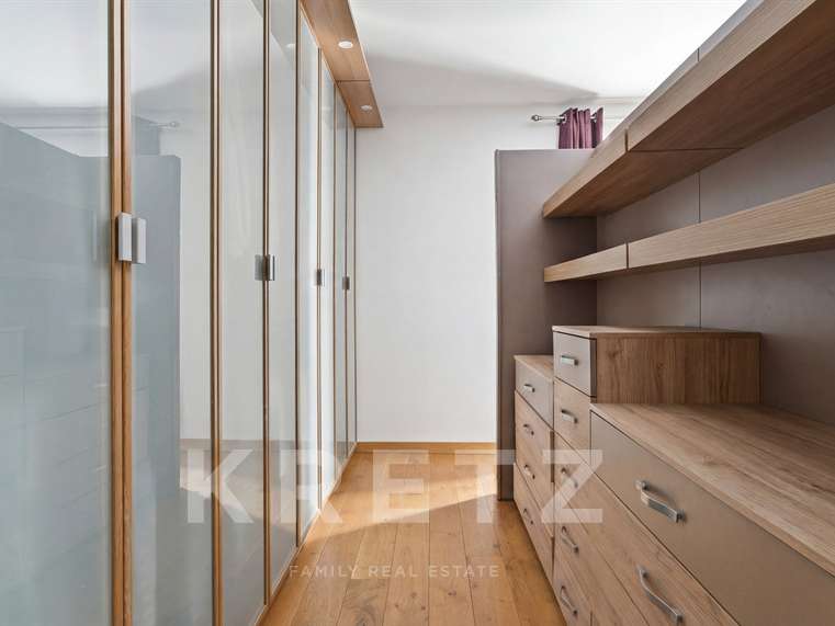 House Nîmes - 5 bedrooms - 223m²