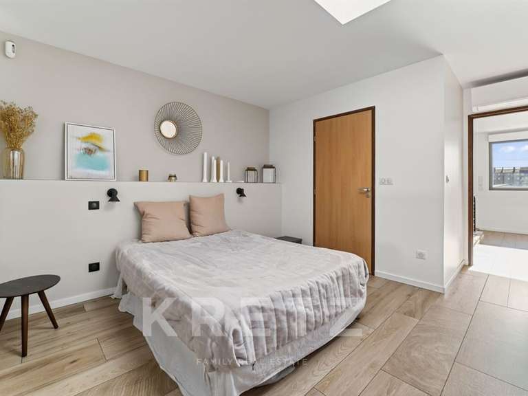 Maison Nîmes - 4 chambres - 191m²