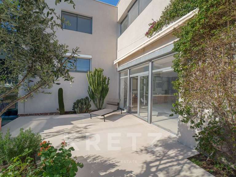 Maison Nîmes - 4 chambres - 191m²