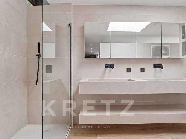 Maison Nîmes - 4 chambres - 191m²