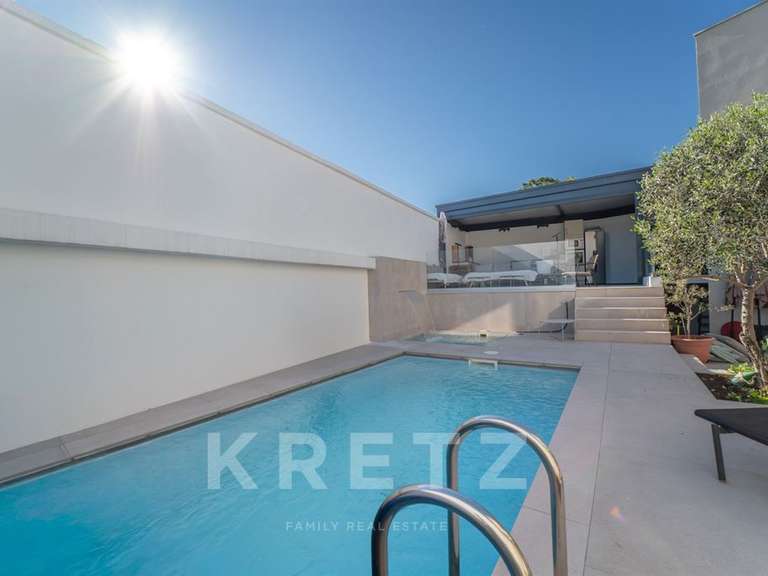 Maison Nîmes - 4 chambres - 191m²