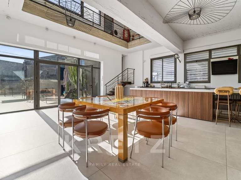 Maison Nîmes - 4 chambres - 191m²