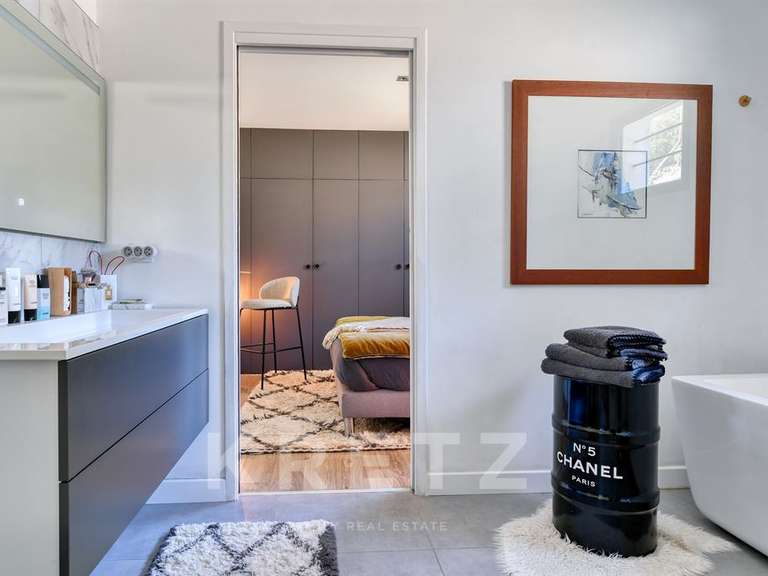 Maison Nîmes - 4 chambres - 191m²